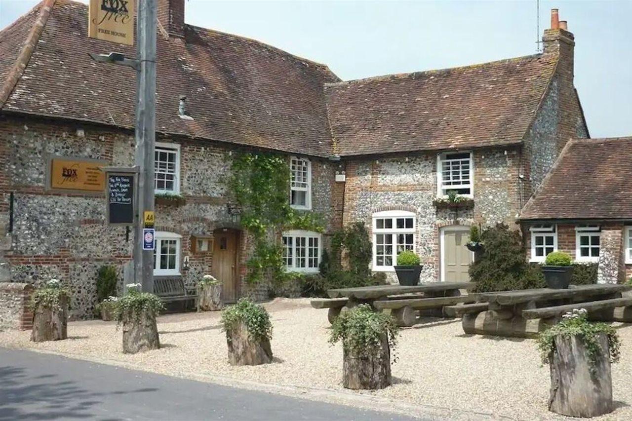 The Fox Goes Free Hotel Chichester Exterior photo