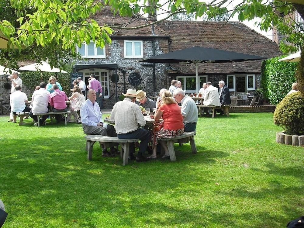 The Fox Goes Free Hotel Chichester Exterior photo